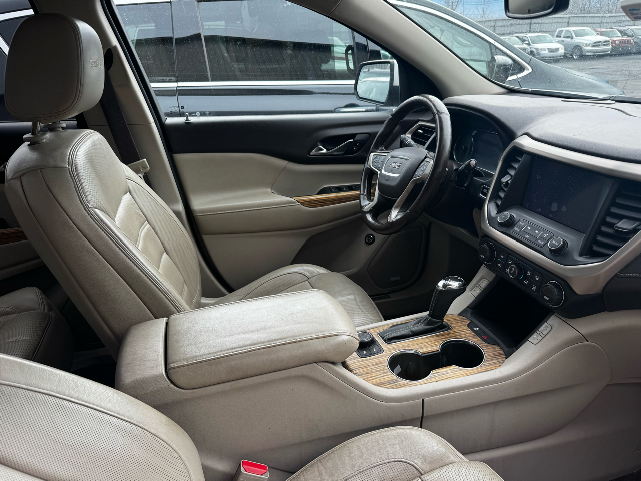 GMC Acadia Denali AWD 2017