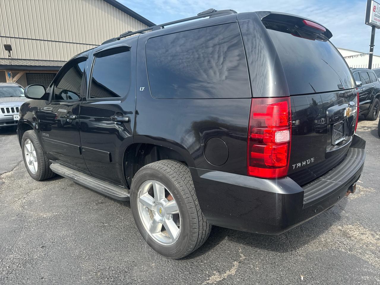 Chevrolet Tahoe 4WD 4dr 1500 LT 2012