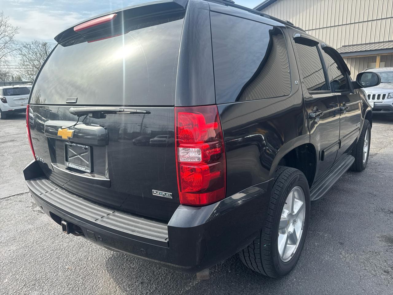 Chevrolet Tahoe 4WD 4dr 1500 LT 2012