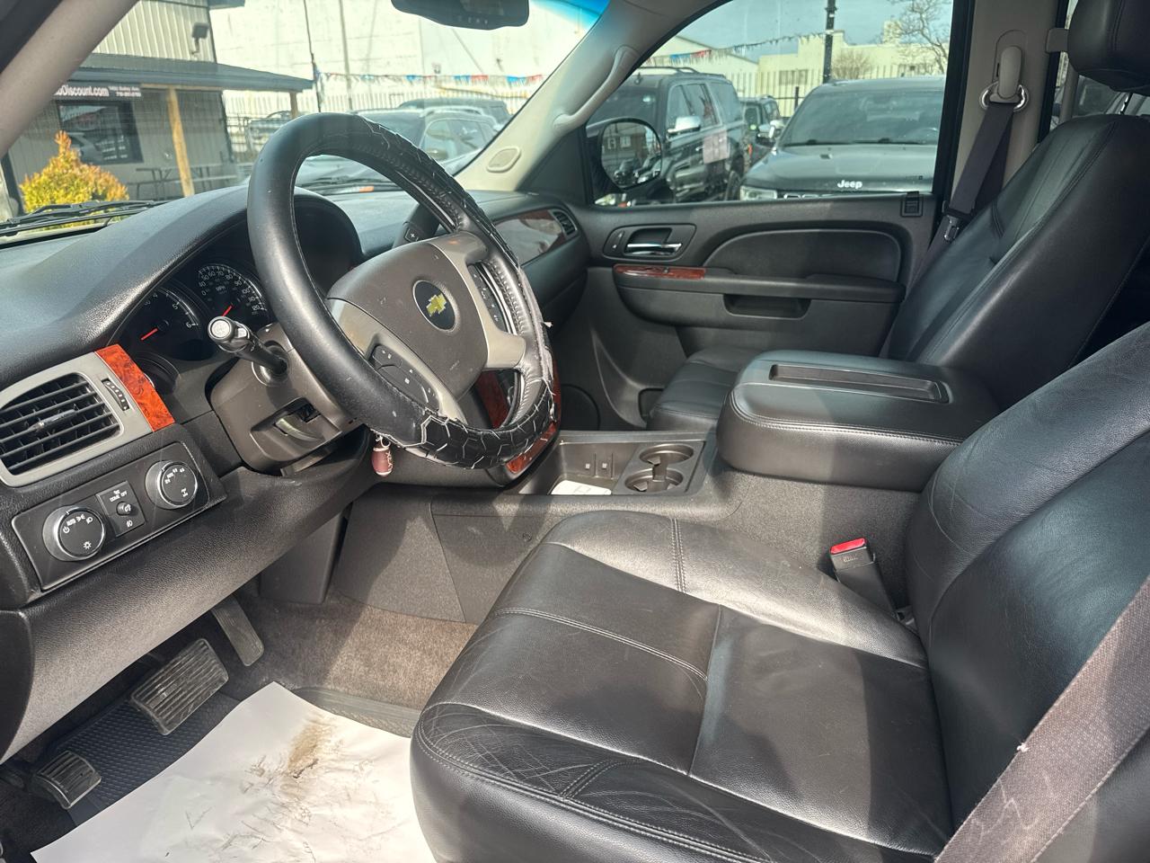 Chevrolet Tahoe 4WD 4dr 1500 LT 2012