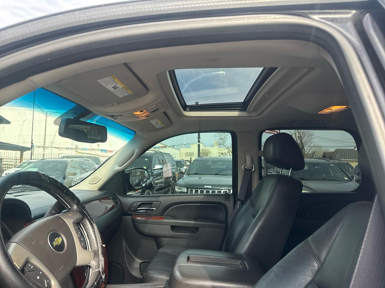 Chevrolet Tahoe 4WD 4dr 1500 LT 2012