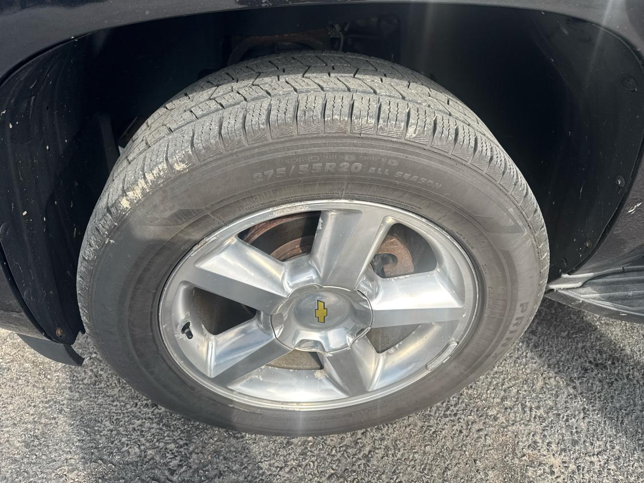 Chevrolet Tahoe 4WD 4dr 1500 LT 2012