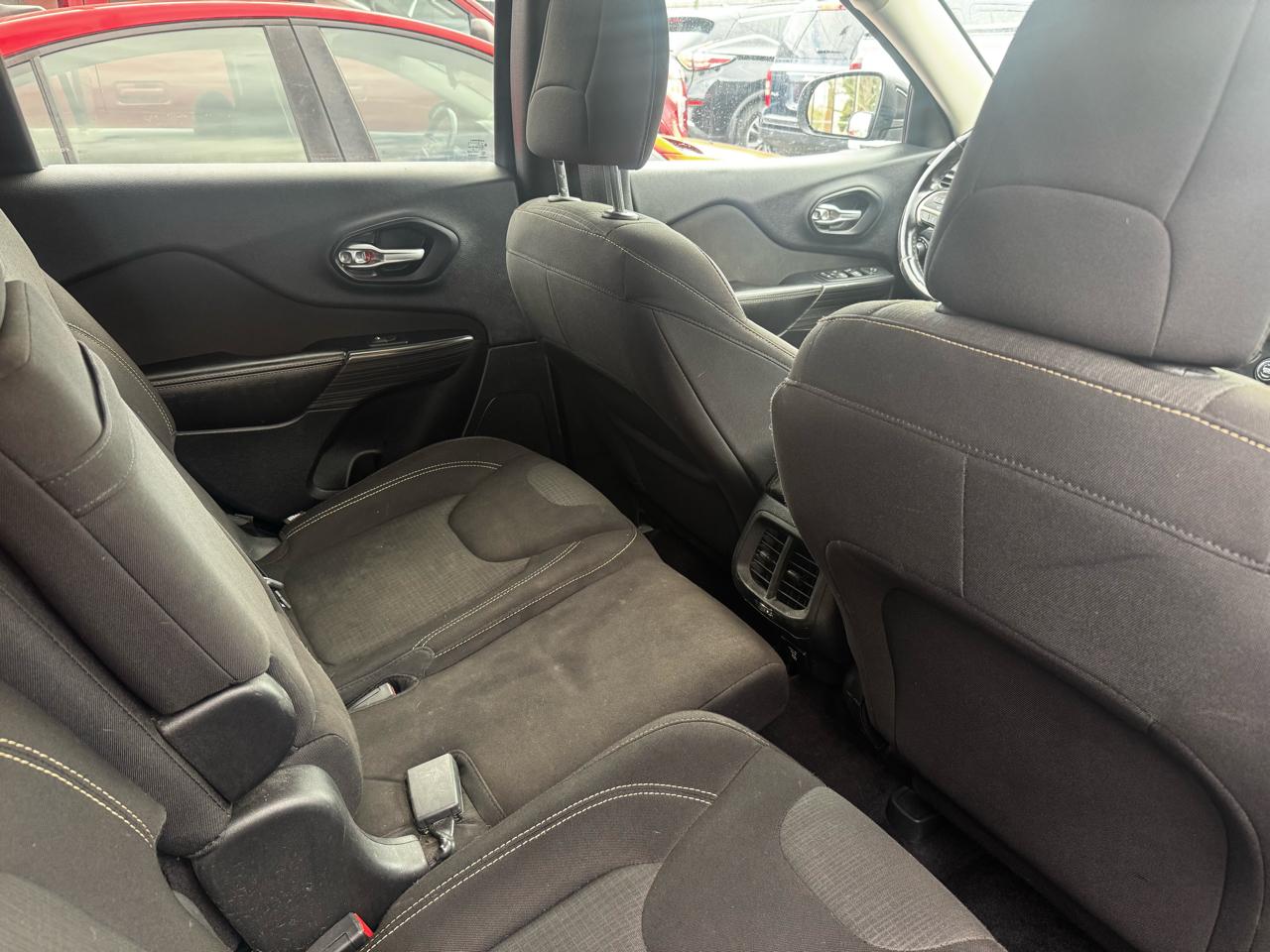 Jeep Cherokee 4WD 4dr Latitude 2016