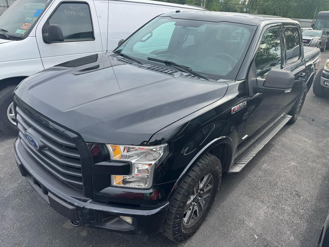 Ford F-150 4WD SuperCrew 139" XLT 2017