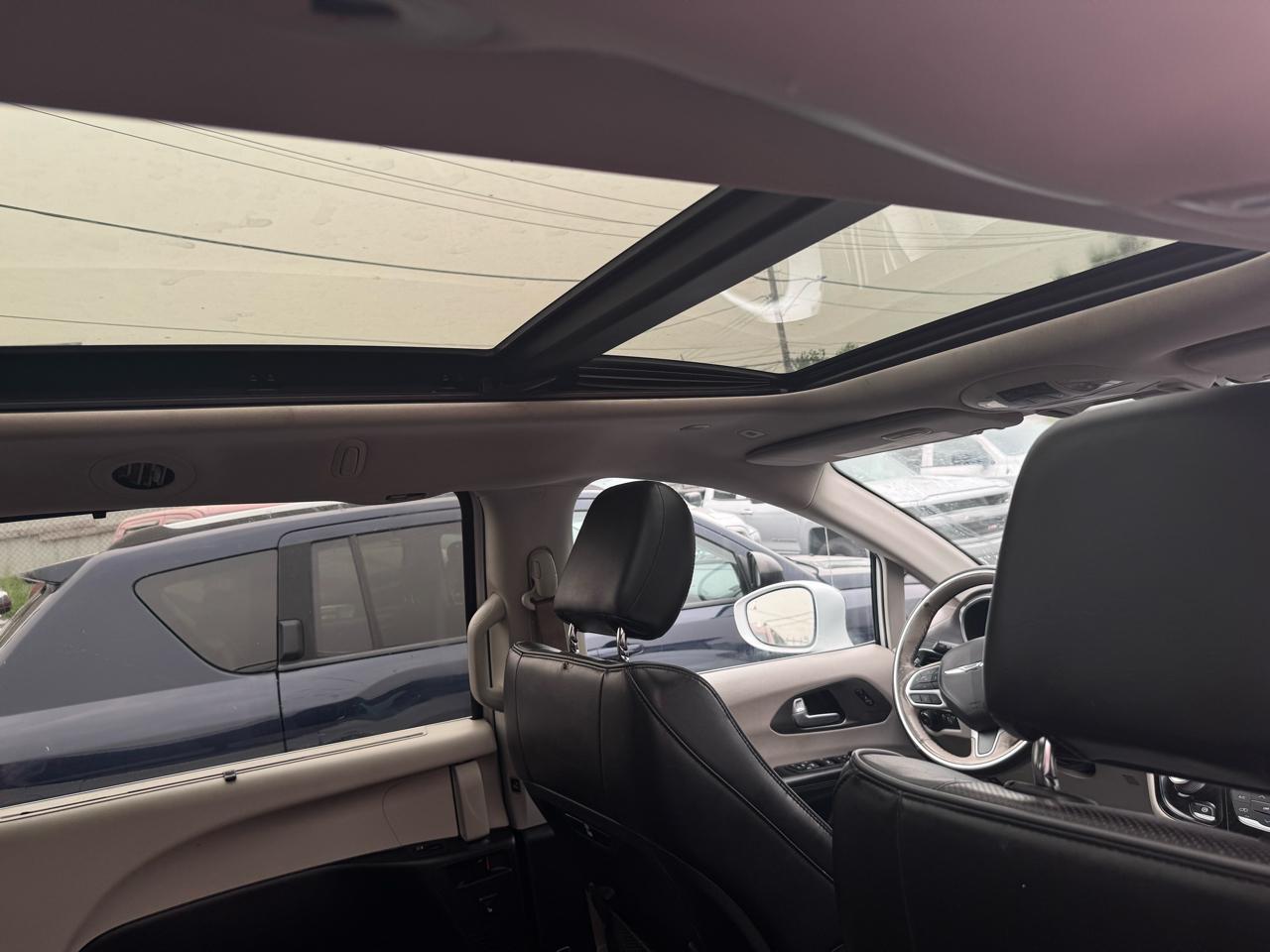 Chrysler Pacifica Limited FWD 2018