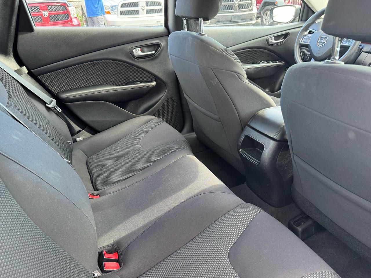 Dodge Dart 4dr Sdn SE 2014