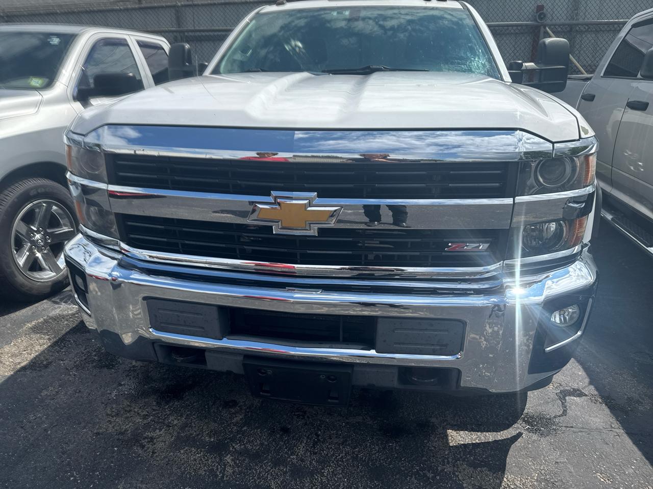 Chevrolet Silverado 2500HD 4WD Crew Cab 153.7" LT 2015