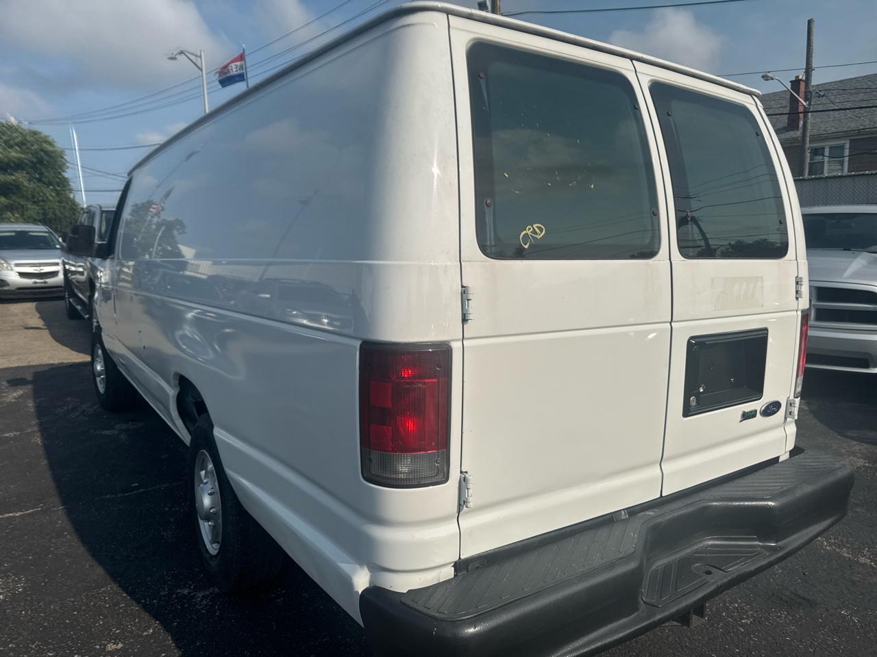 Ford Econoline Cargo Van E-250 Ext Recreational 2013