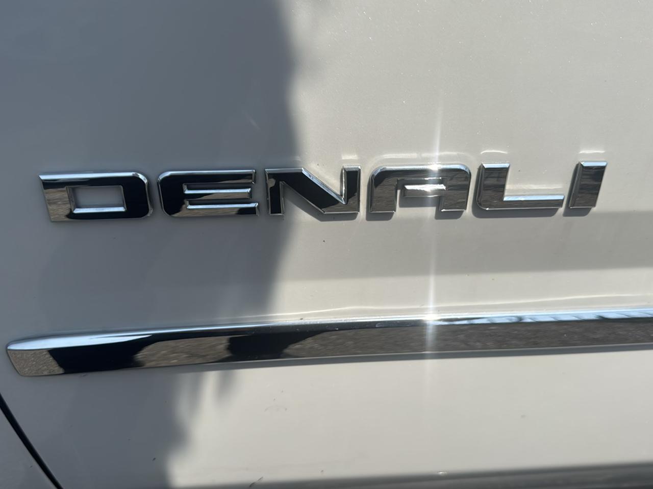 GMC Yukon XL 4WD 4dr Denali 2018