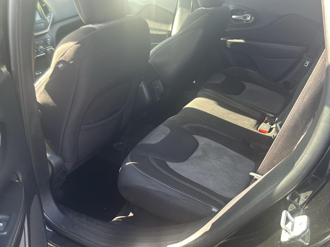 Jeep Cherokee 4WD 4dr Latitude 2014