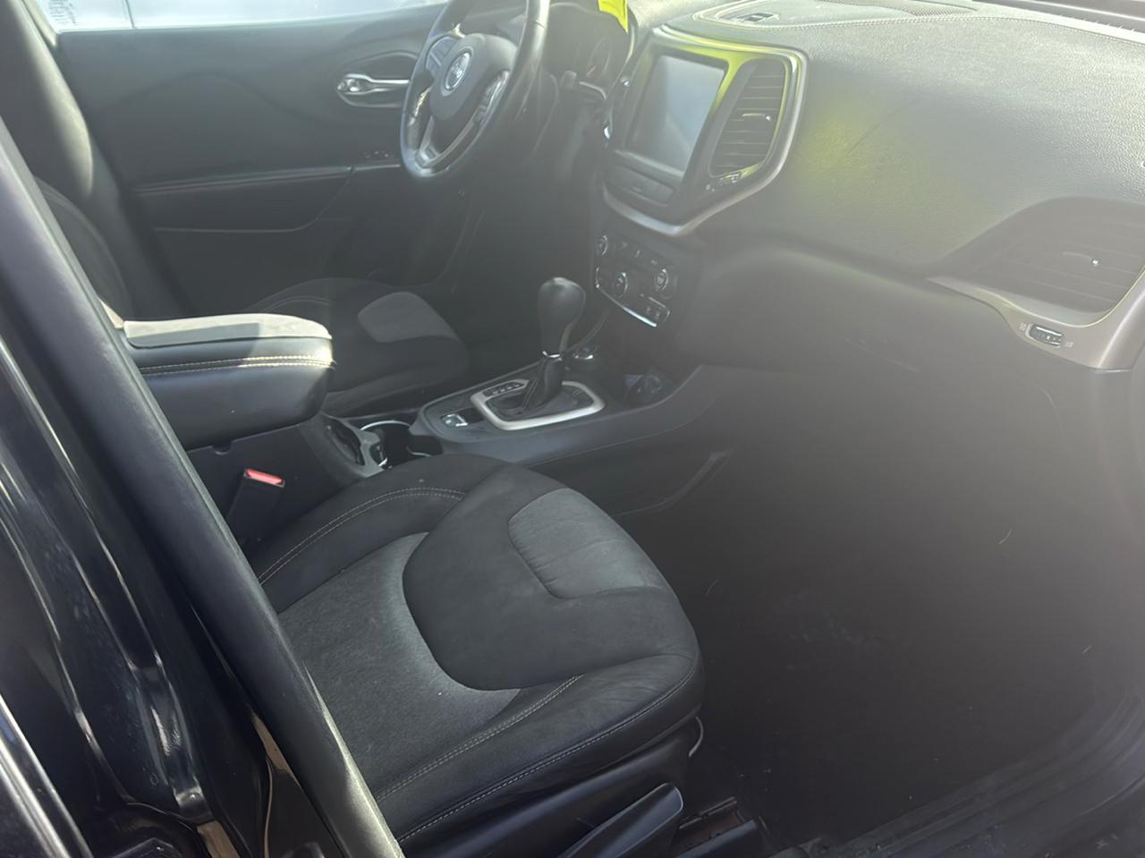 Jeep Cherokee 4WD 4dr Latitude 2014