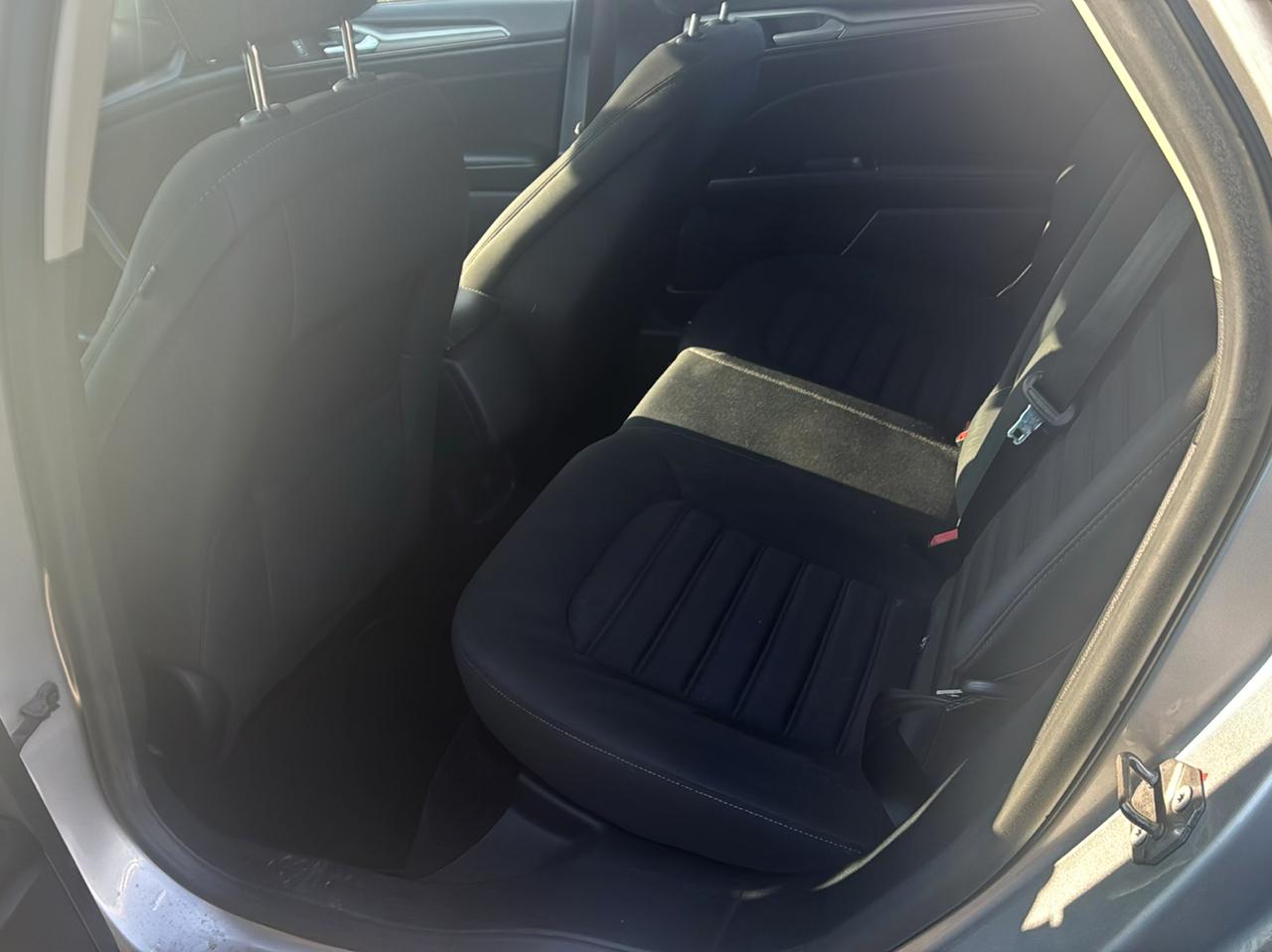 Ford Fusion SE FWD 2017