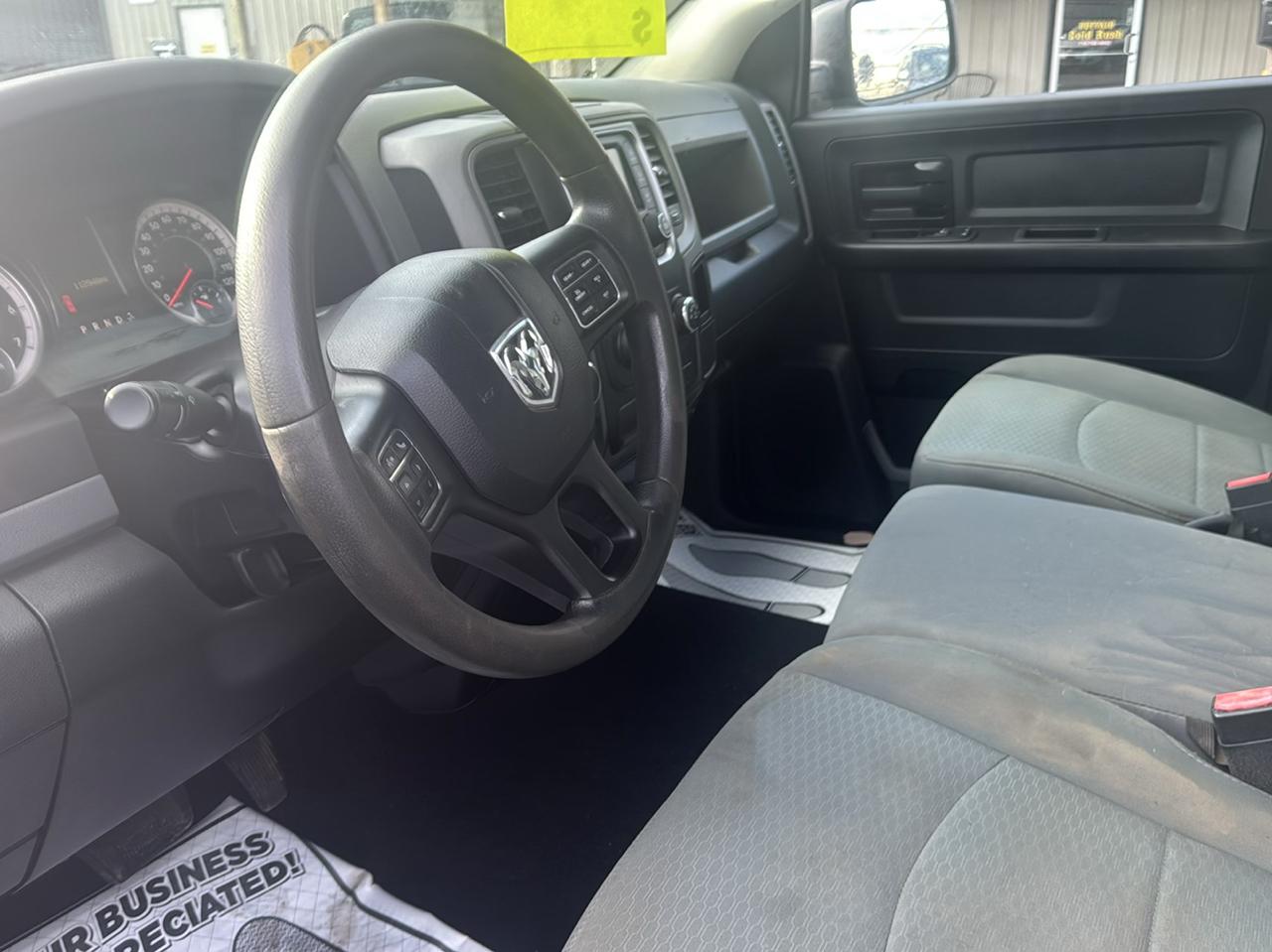 RAM 1500 Express 4x4 Quad Cab 6'4" Box 2018