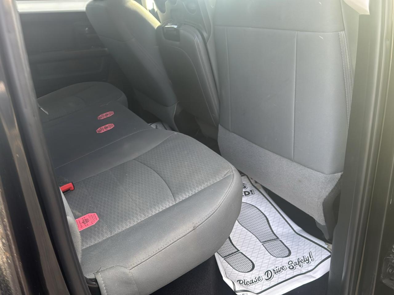RAM 1500 Express 4x4 Quad Cab 6'4" Box 2018