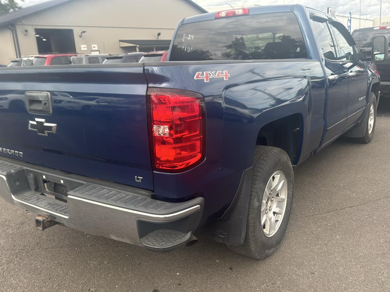 Chevrolet Silverado 1500 4WD Double Cab 143.5" LT w/1LT 2016