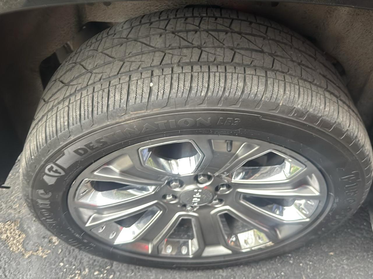 GMC Yukon XL 4WD 4dr Denali 2015