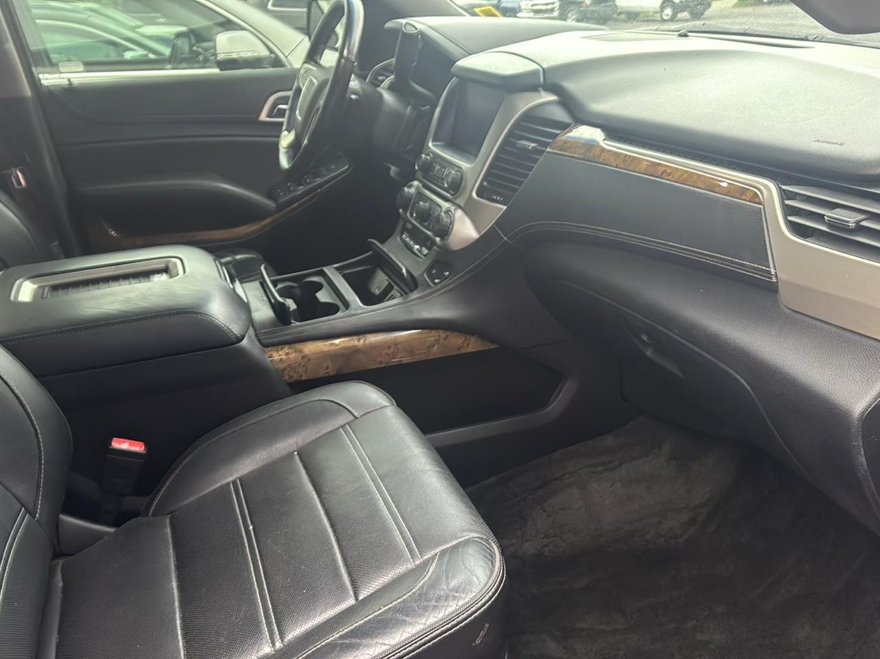 GMC Yukon XL 4WD 4dr Denali 2015