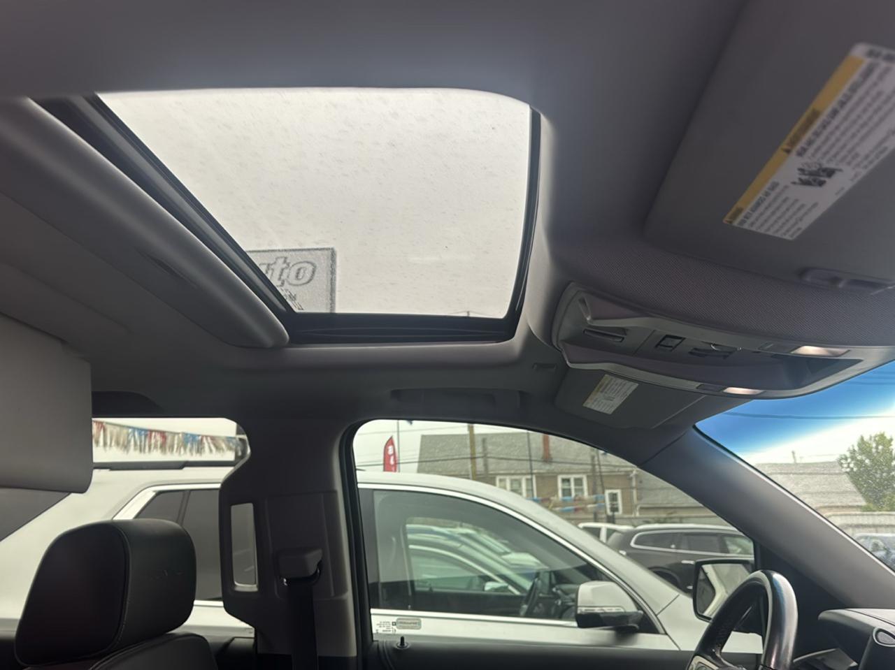 GMC Yukon XL 4WD 4dr Denali 2015