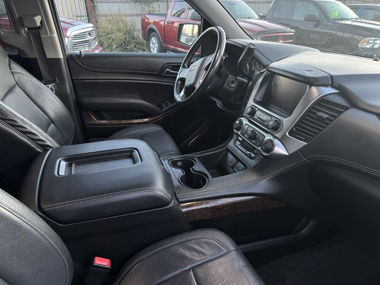 Chevrolet Suburban 4WD 4dr 1500 LS 2018