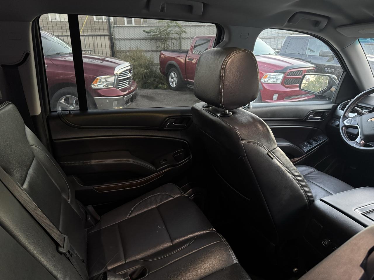 Chevrolet Suburban 4WD 4dr 1500 LS 2018