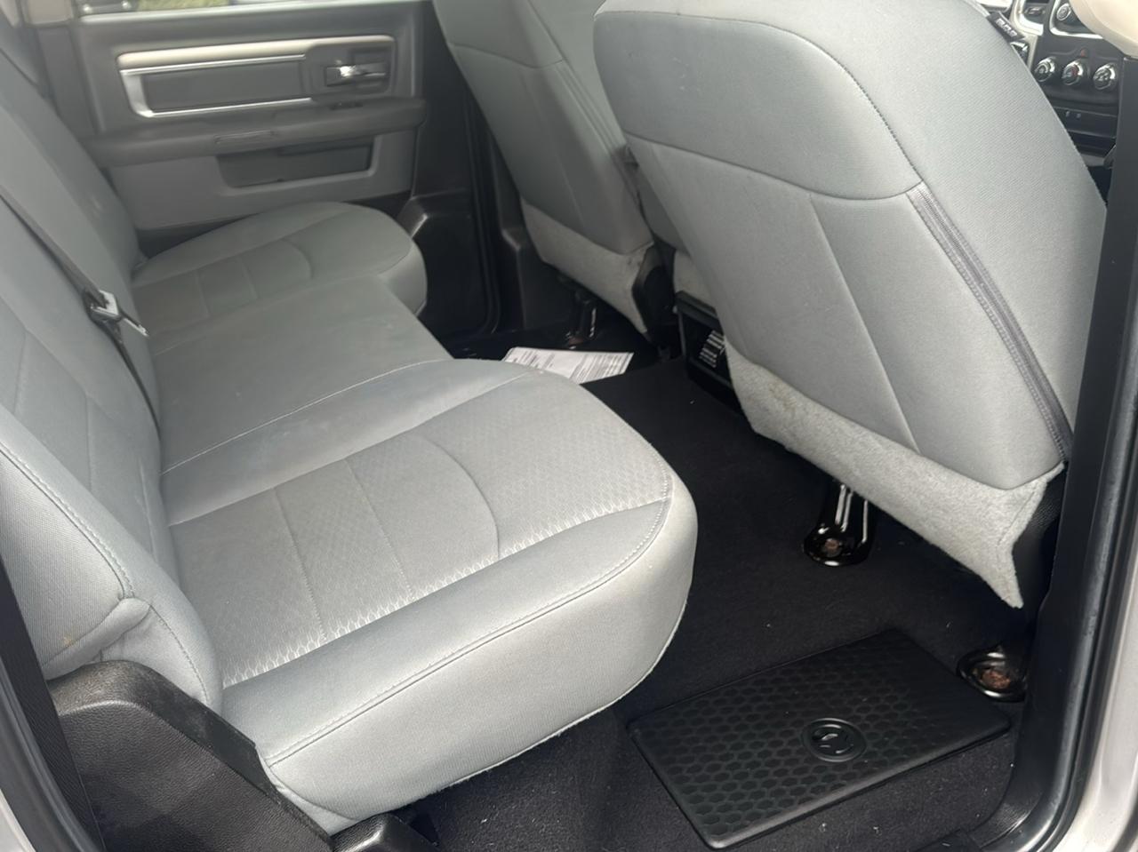RAM 1500 Classic SLT 4x4 Crew Cab 6'4" Box 2019