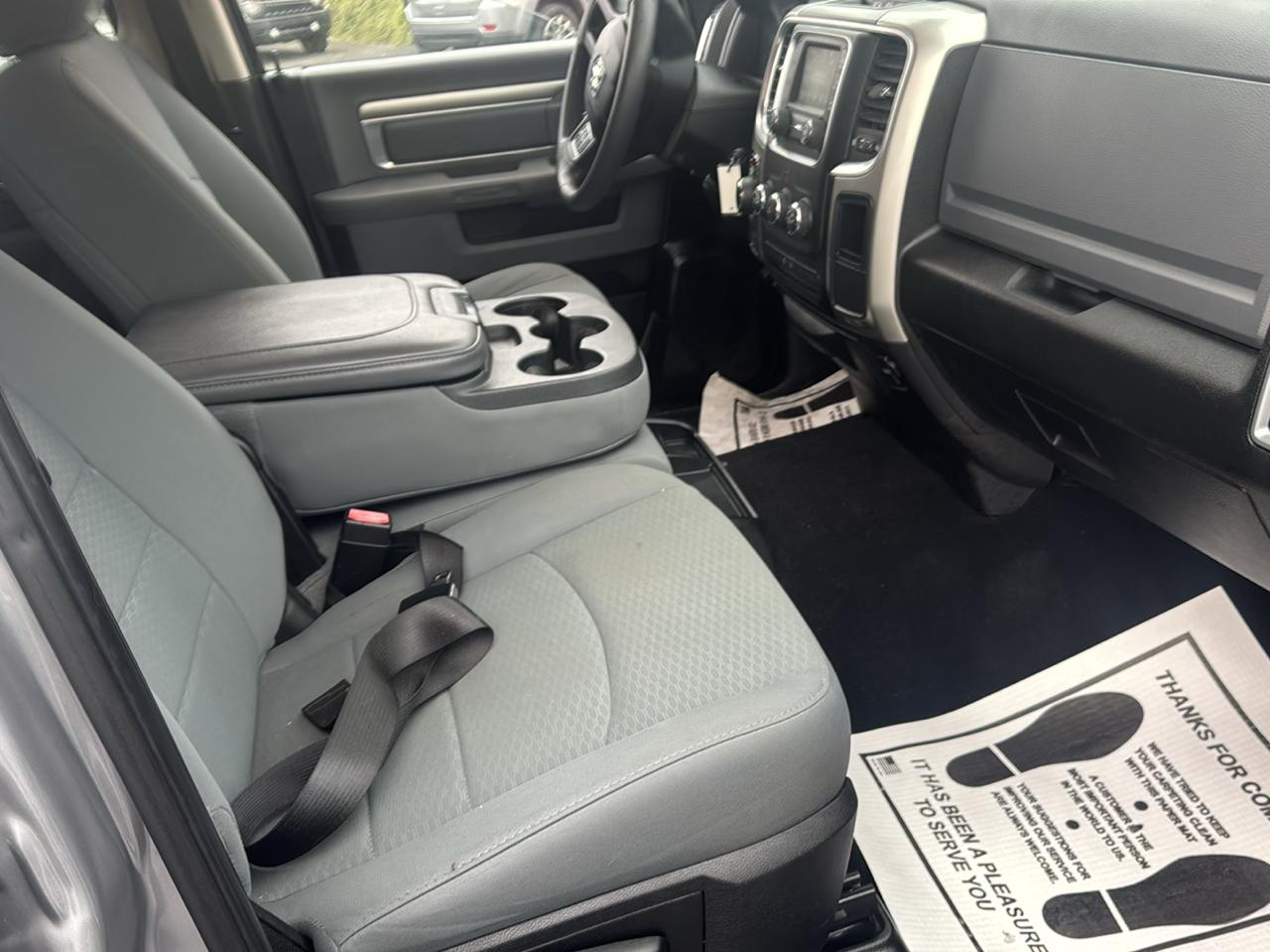 RAM 1500 Classic SLT 4x4 Crew Cab 6'4" Box 2019