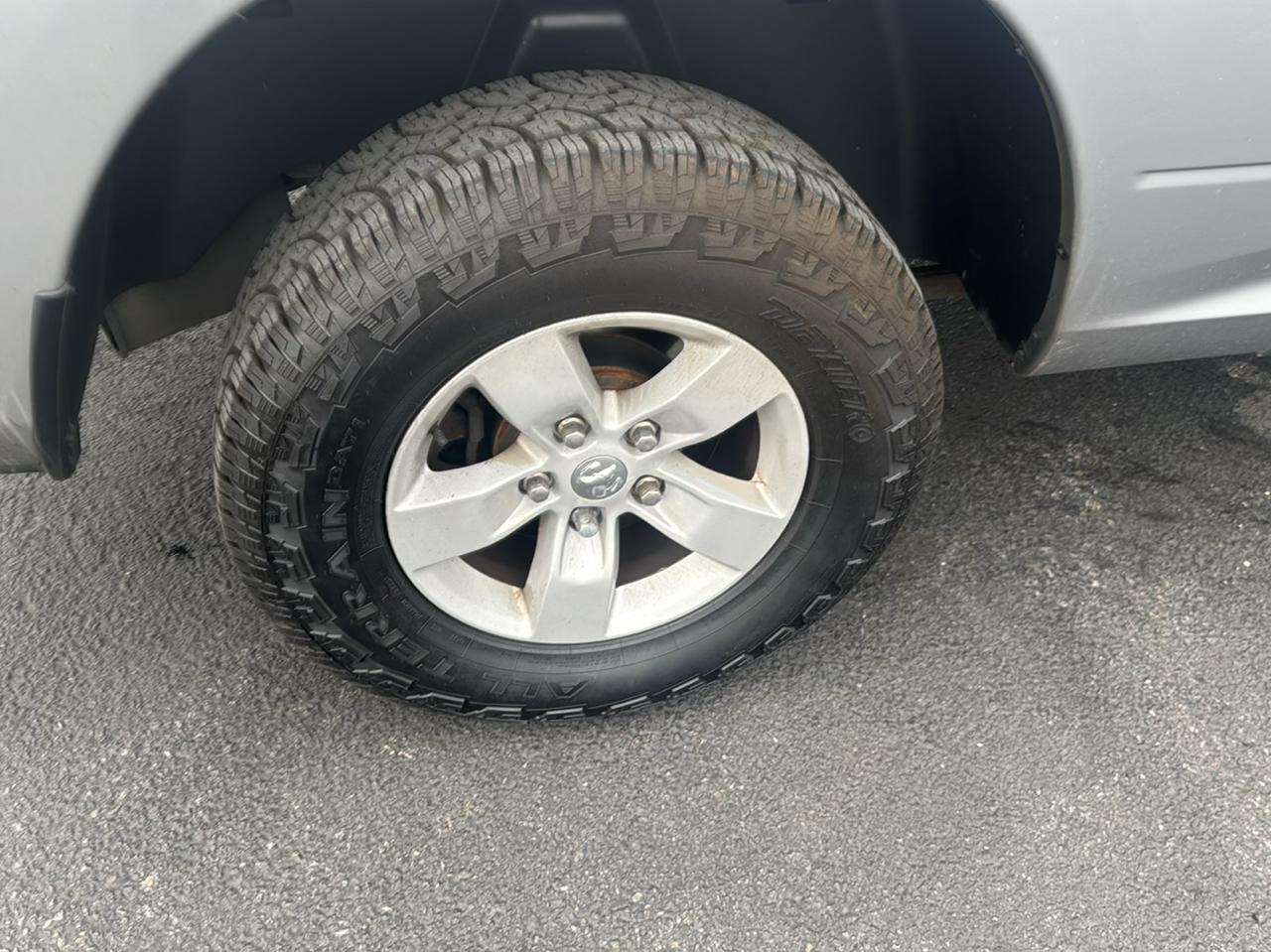 RAM 1500 Classic SLT 4x4 Crew Cab 6'4" Box 2019