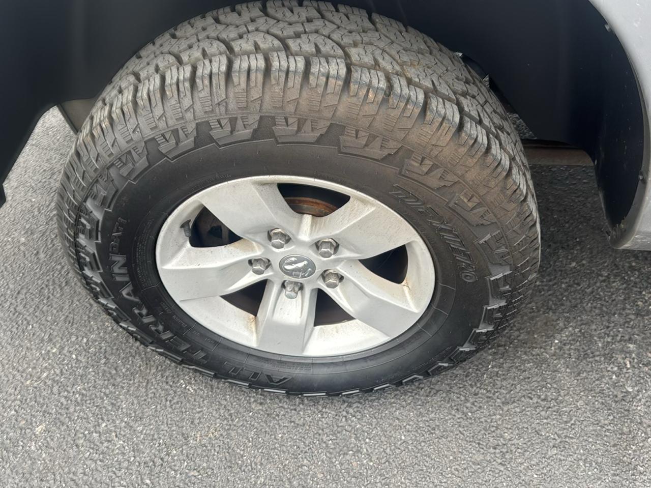 RAM 1500 Classic SLT 4x4 Crew Cab 6'4" Box 2019