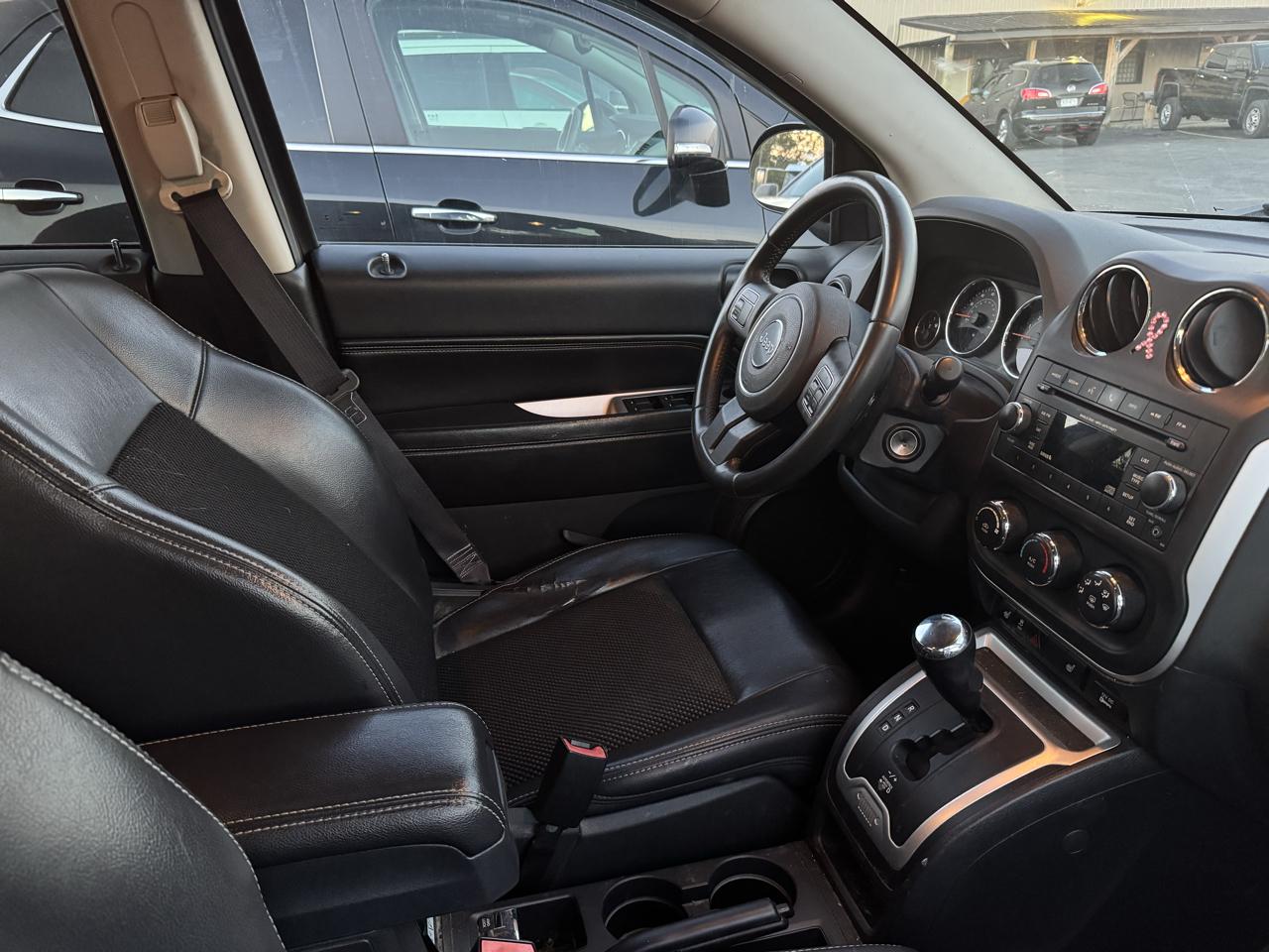 Jeep Compass photo 2
