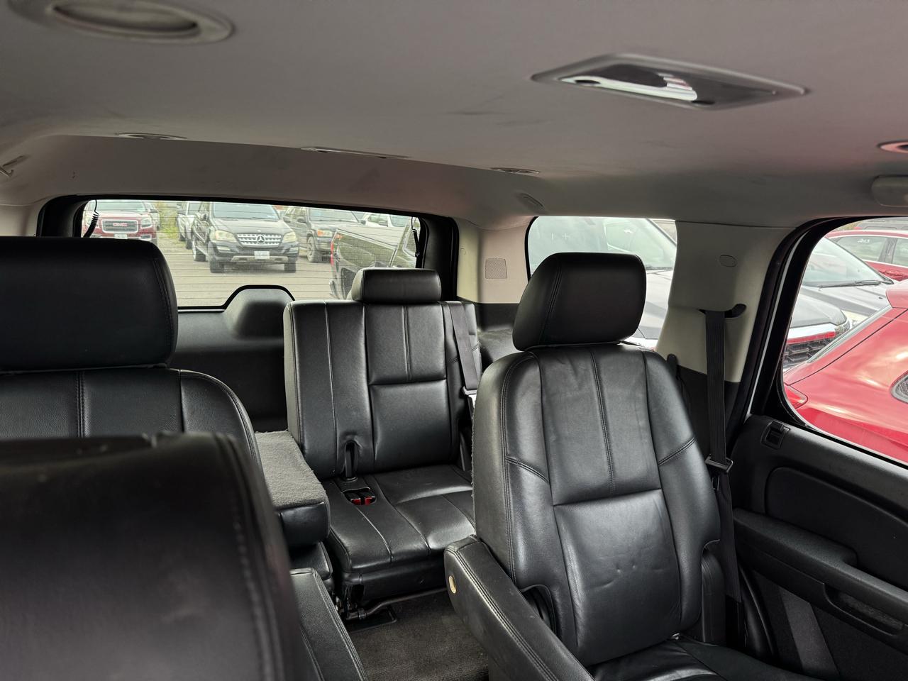 Chevrolet Tahoe 2WD 4dr 1500 LT 2012