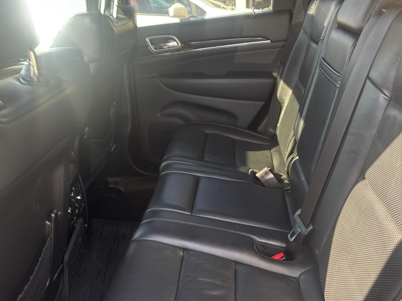 Jeep Grand Cherokee 4WD 4dr Overland 2015
