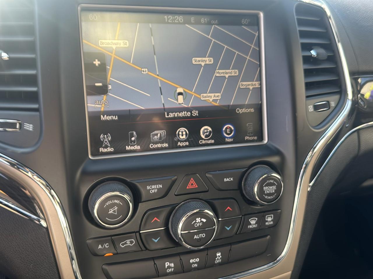 Jeep Grand Cherokee 4WD 4dr Overland 2015