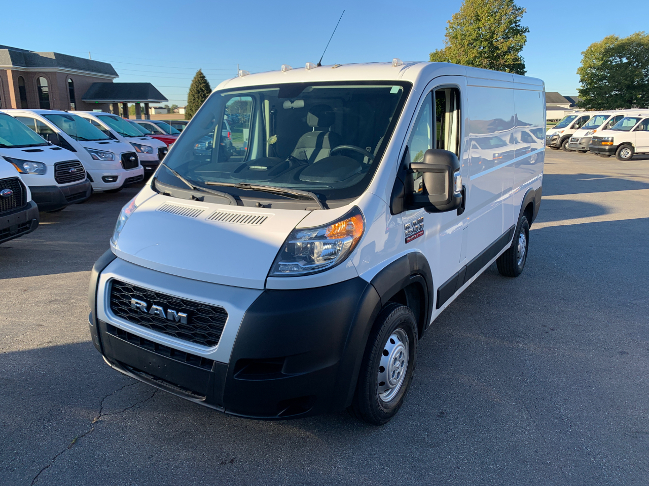 RAM Promaster 1500 Low Roof 136-in. WB 2021