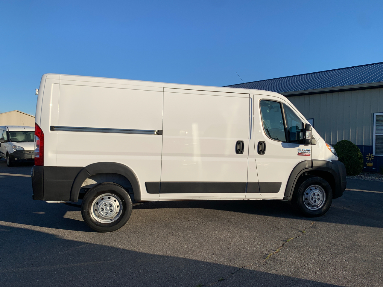 RAM Promaster 1500 Low Roof 136-in. WB 2021