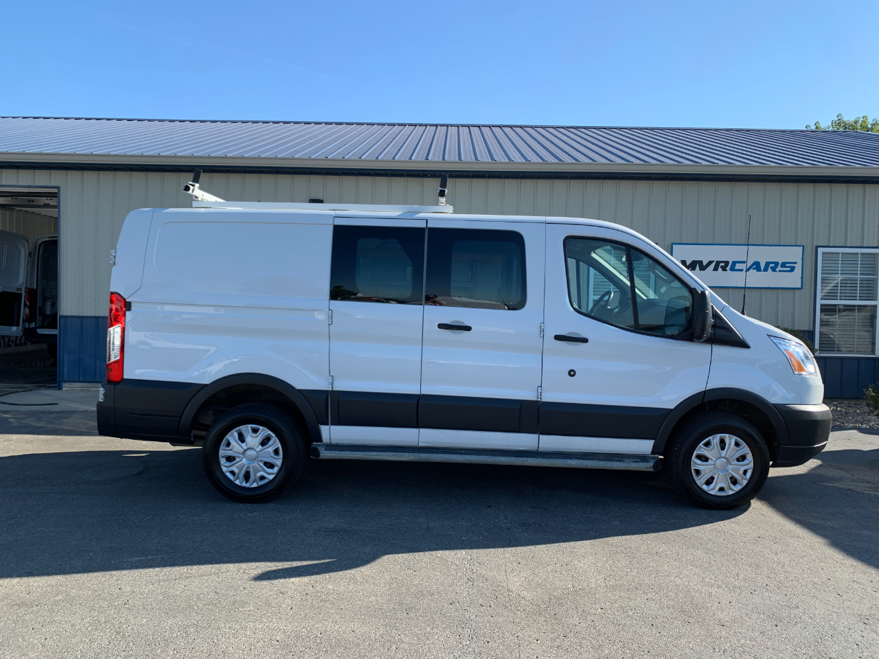 Ford Transit 250 Van Low Roof 60/40 Pass.130-in. WB 2018