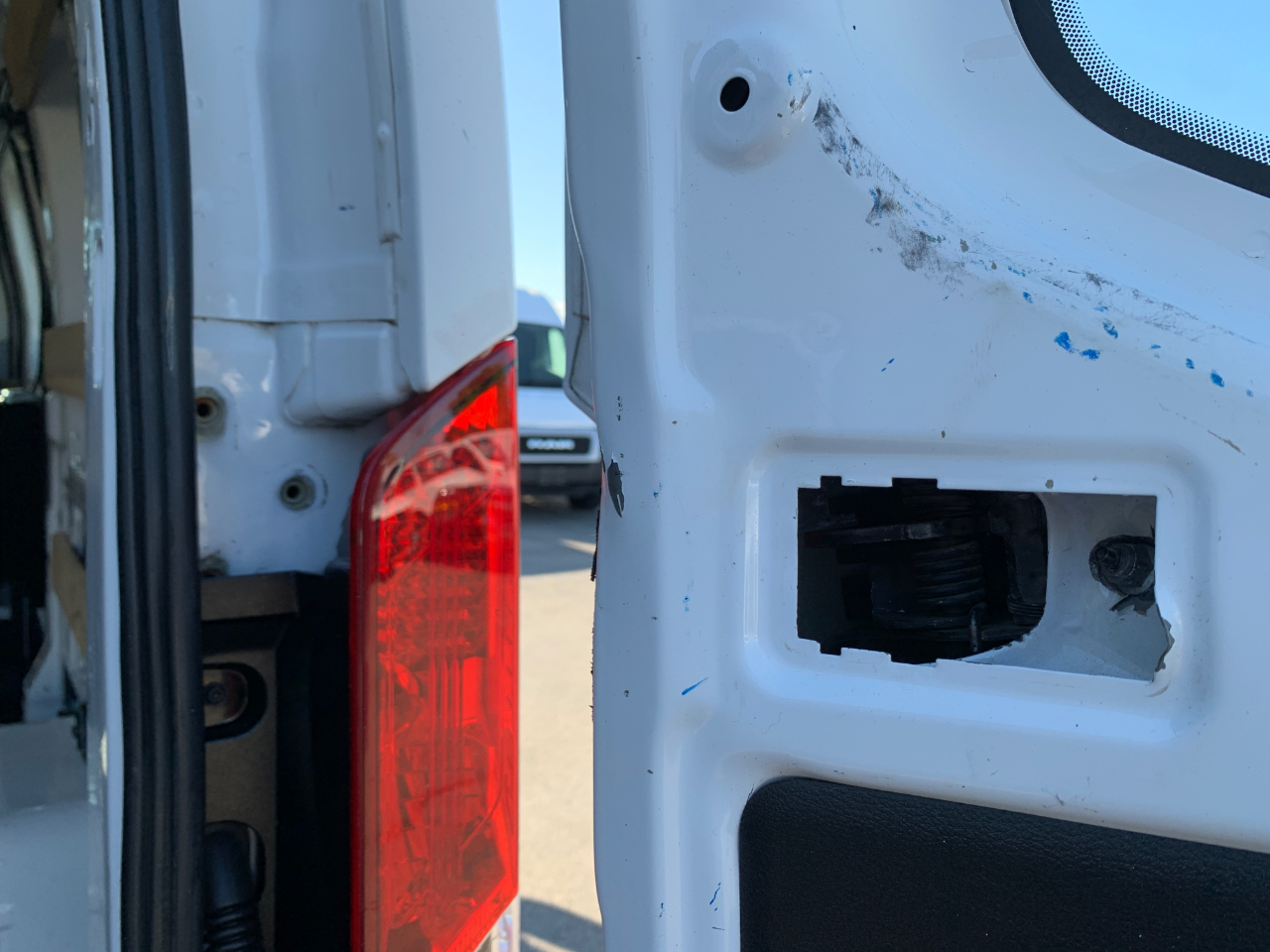 Ford Transit 250 Van Low Roof 60/40 Pass.130-in. WB 2018