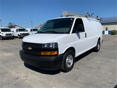 2018 Chevrolet Express  2018 Chevrolet Express