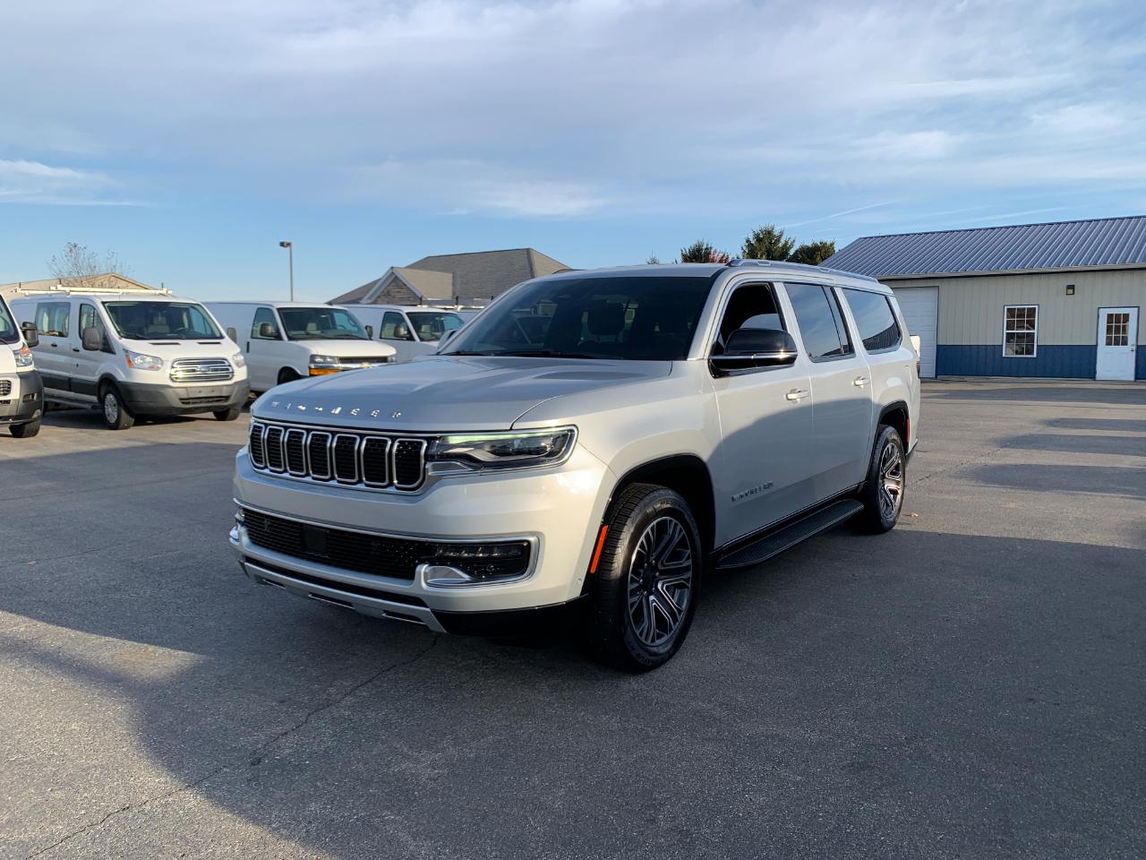 2023 Jeep Wagoneer L Series II 4WD
