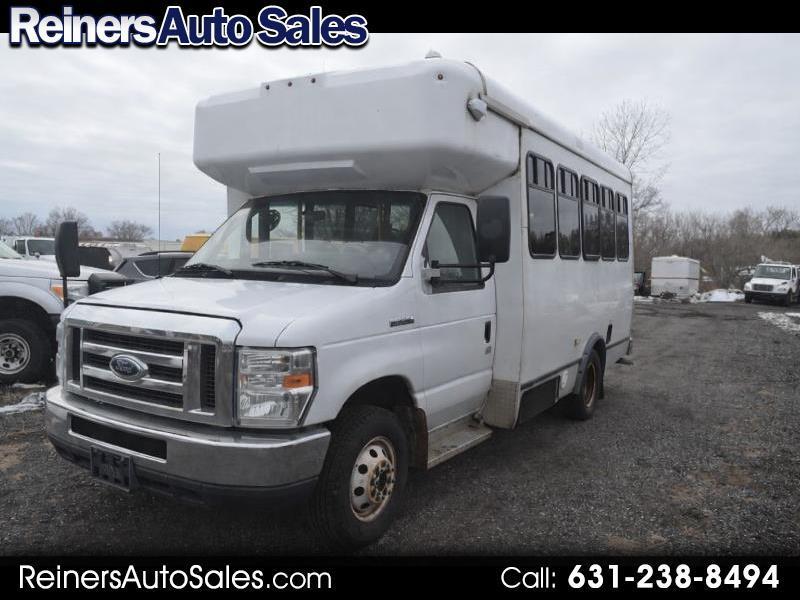 2017 Ford Econoline E350