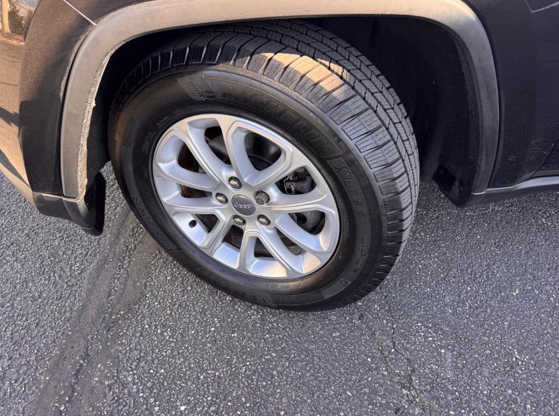 Jeep Grand Cherokee Laredo 4WD 2015