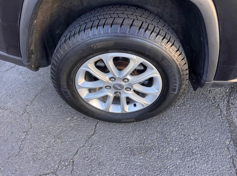 Jeep Grand Cherokee Laredo 4WD 2015