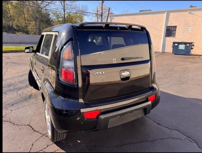 Kia Soul + 2010
