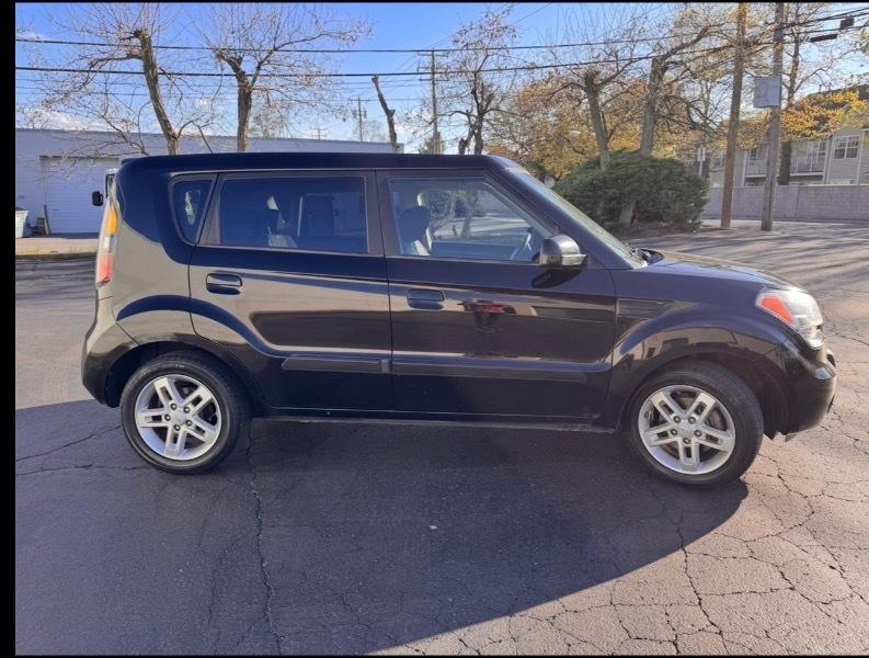 Kia Soul + 2010