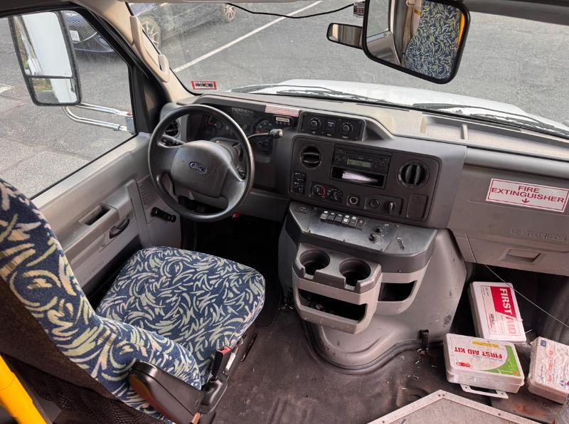 Ford Econoline E450 2011