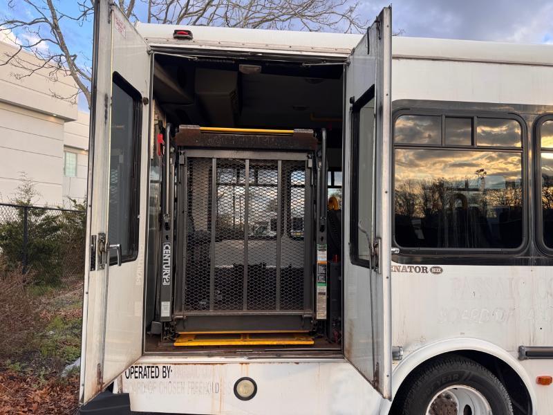 Ford Econoline E450 2011