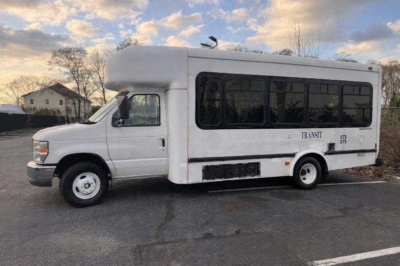 Ford Econoline E450 2011