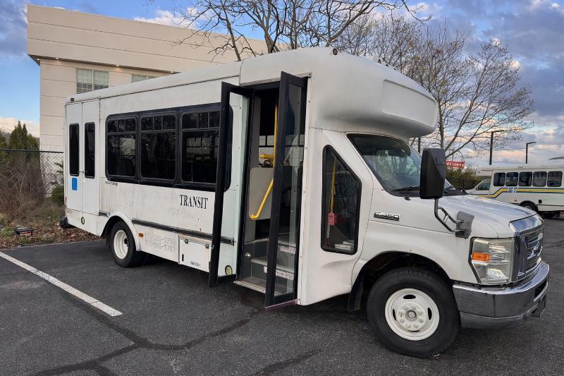 Ford Econoline E450 2011