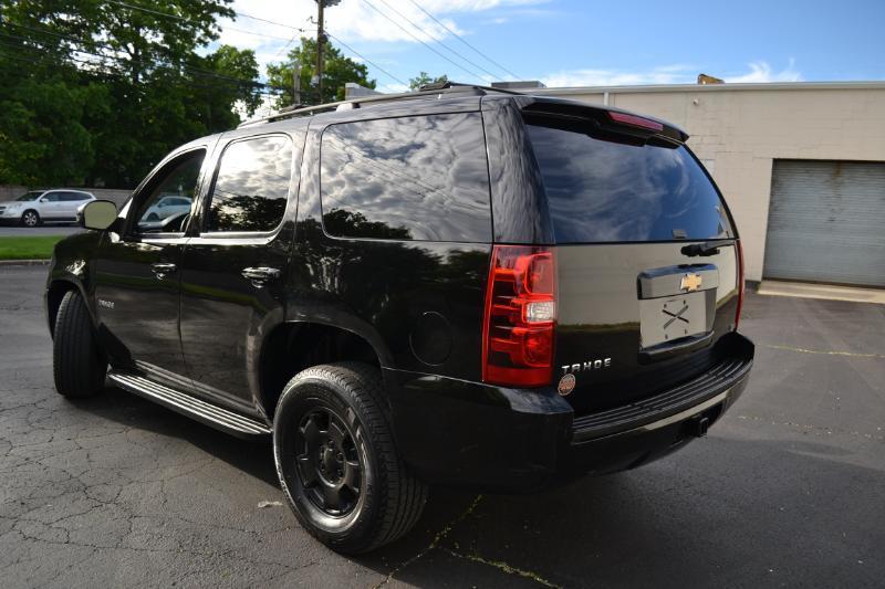 Chevrolet Tahoe LS 4WD 2012