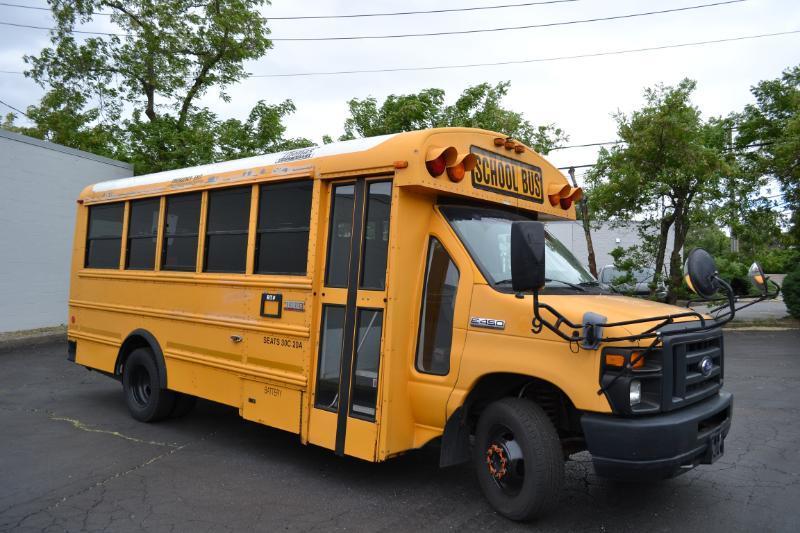 Ford Econoline E450 2009
