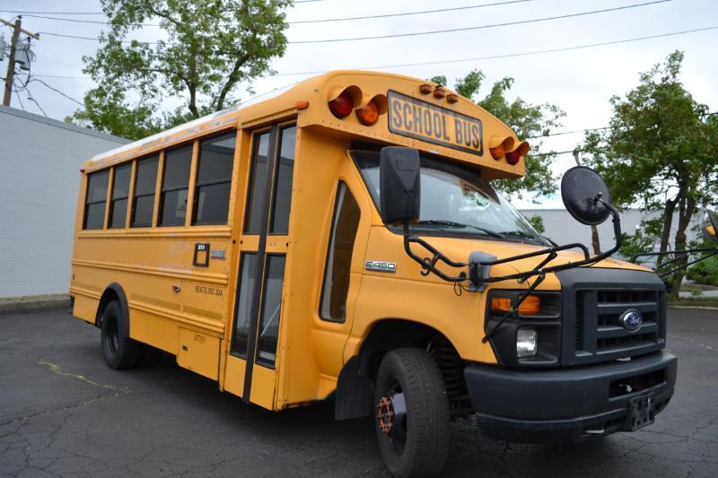 Ford Econoline E450 2009